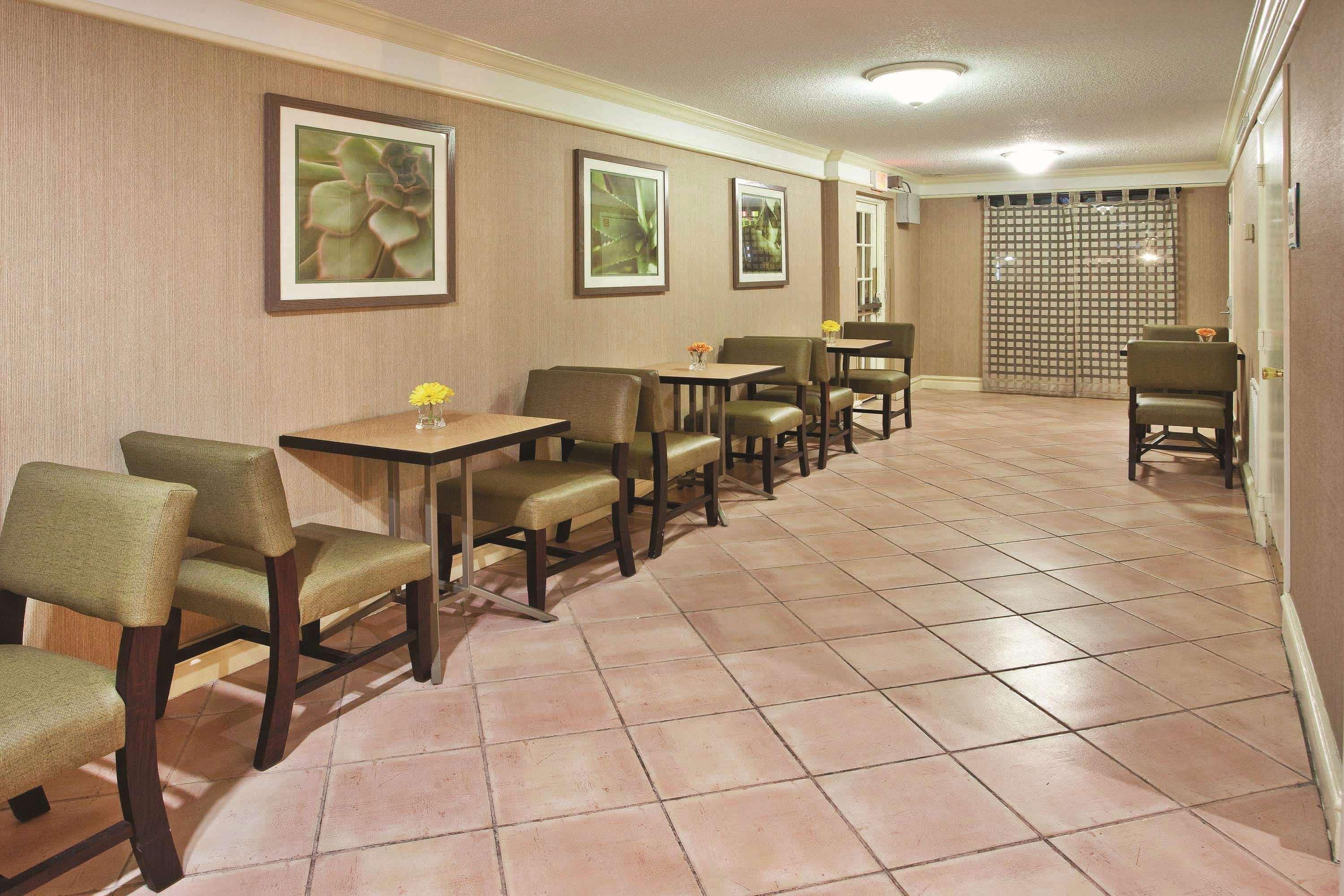 La Quinta Inn By Wyndham Savannah Midtown Exteriör bild