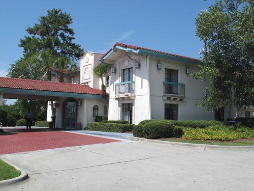 La Quinta Inn By Wyndham Savannah Midtown Exteriör bild
